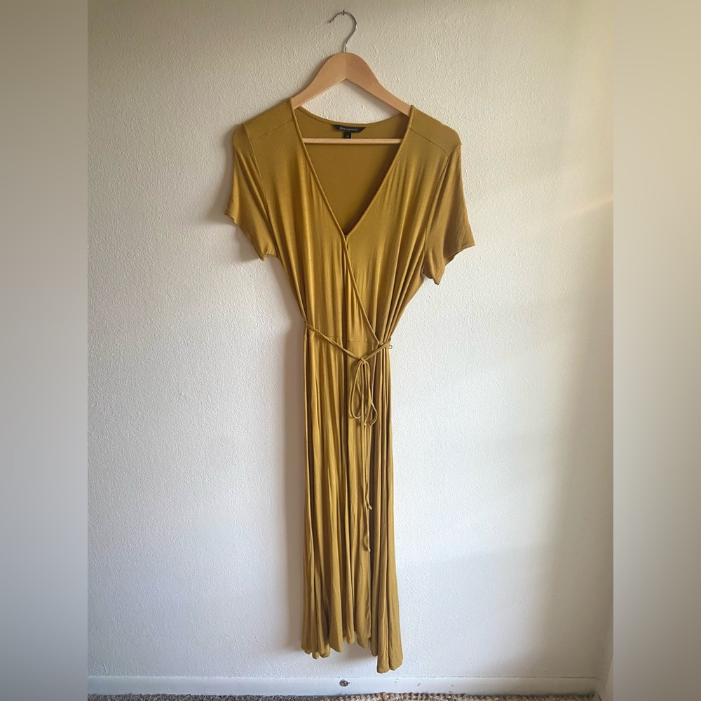 Banana Republic Wrap Dress - size M